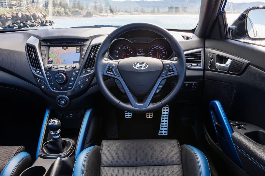  Hyundai Veloster Street Turbo 2016 года  (AU) (фото 22 из 23)